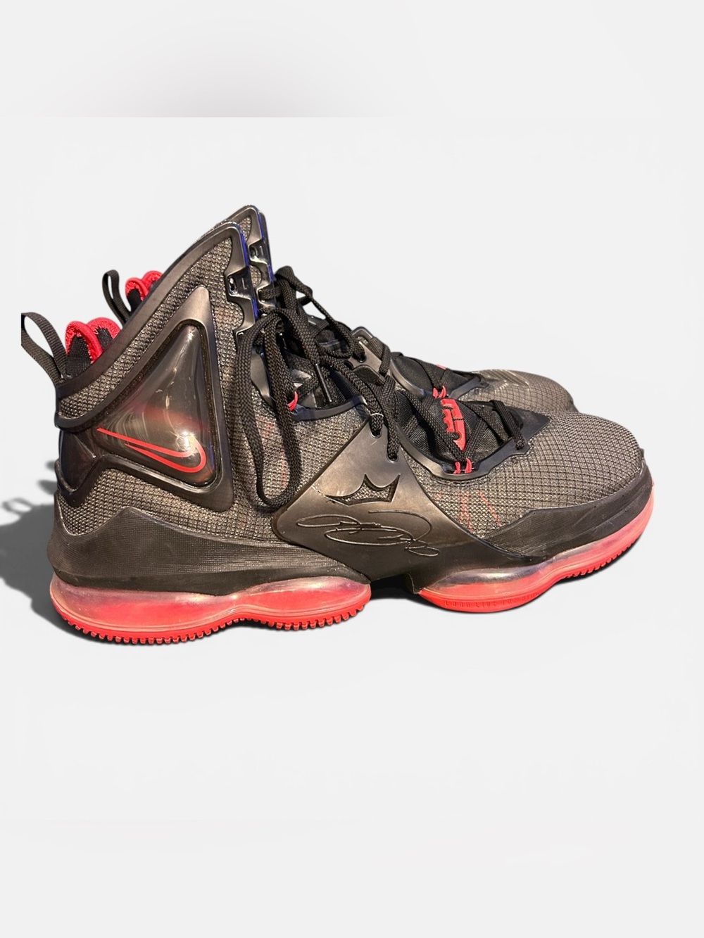 Nike Lebron XIX 19 Basketball Shoes Black University Red Men's Sz 13 CZ0203-001